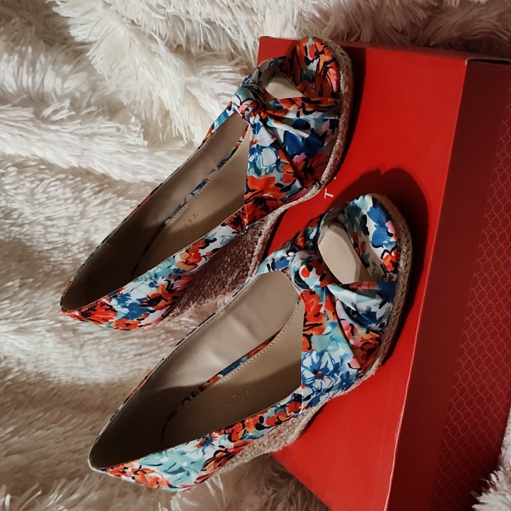Kelly & Katie Multicolor Espadrille Wedges